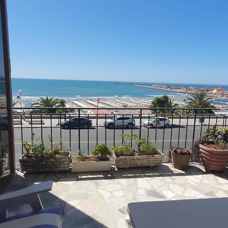 Depto Frente Al Mar. Playa Grande. Solo Familias Apartment Mar del Plata Exterior photo